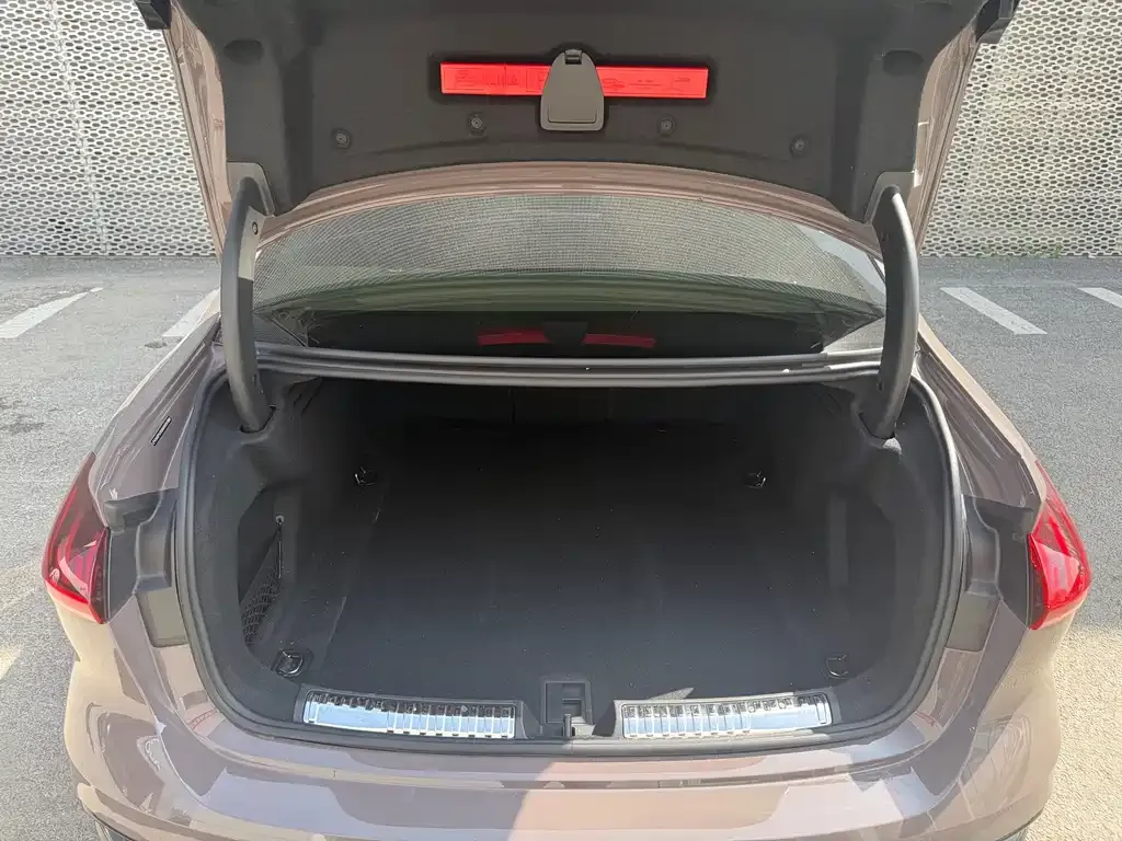 Audi A5L 2025 из CN, фото 3