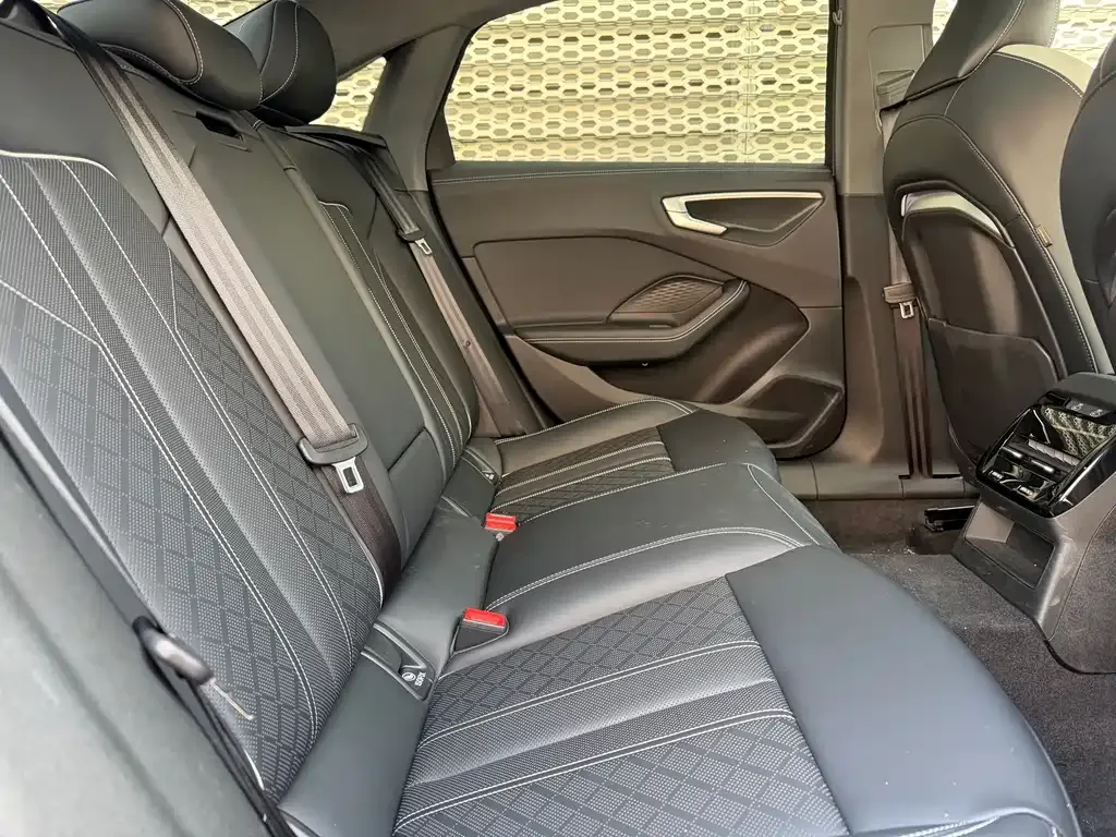 Audi A5L 2025 из CN, фото 6