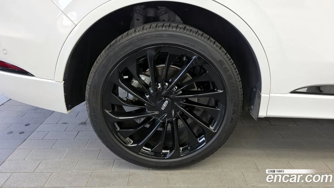 Lincoln Aviator 2023 из KR, фото 7