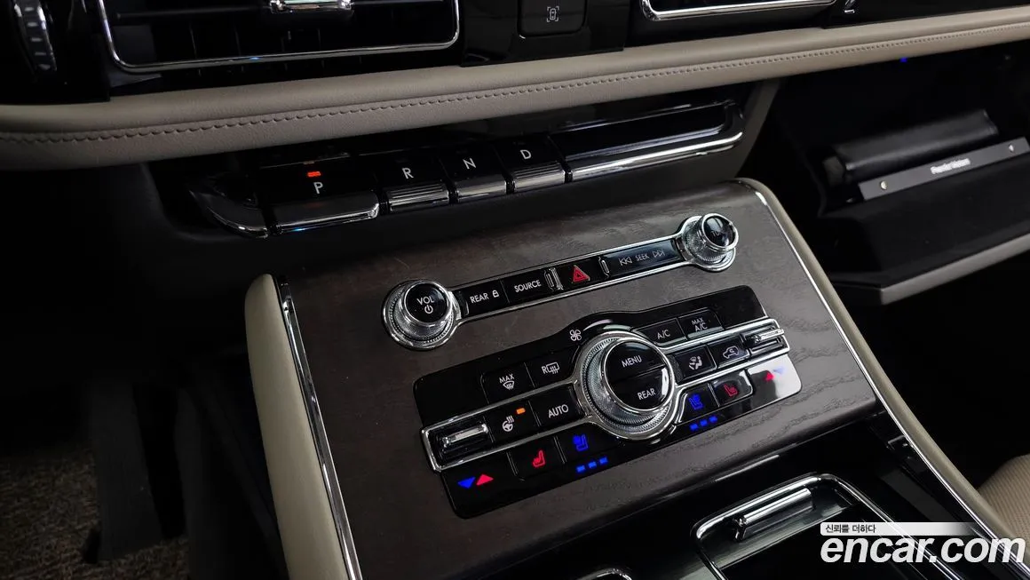 Lincoln Aviator 2023 из KR, фото 4