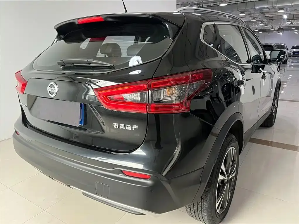 Nissan Qashqai — фото 3