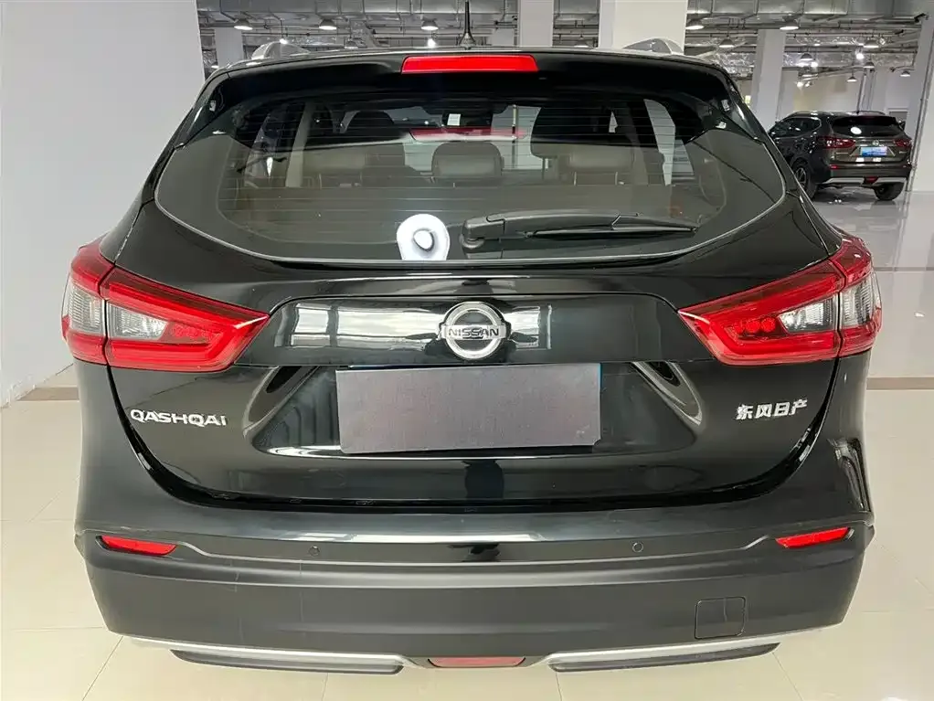 Nissan Qashqai — фото 4