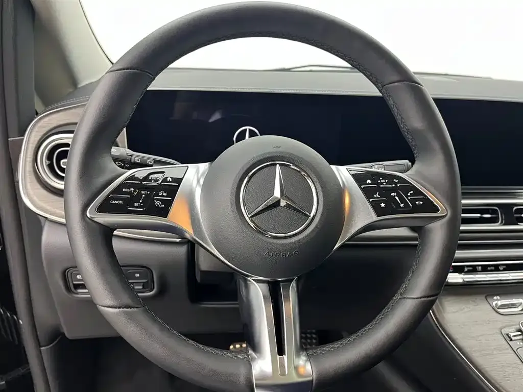 Mercedes-Benz V-Class 2025 из CN, фото 3