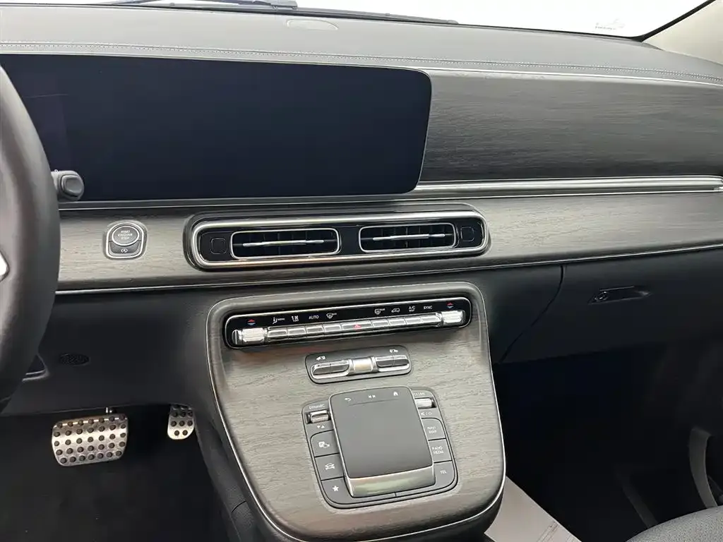 Mercedes-Benz V-Class 2025 из CN, фото 4