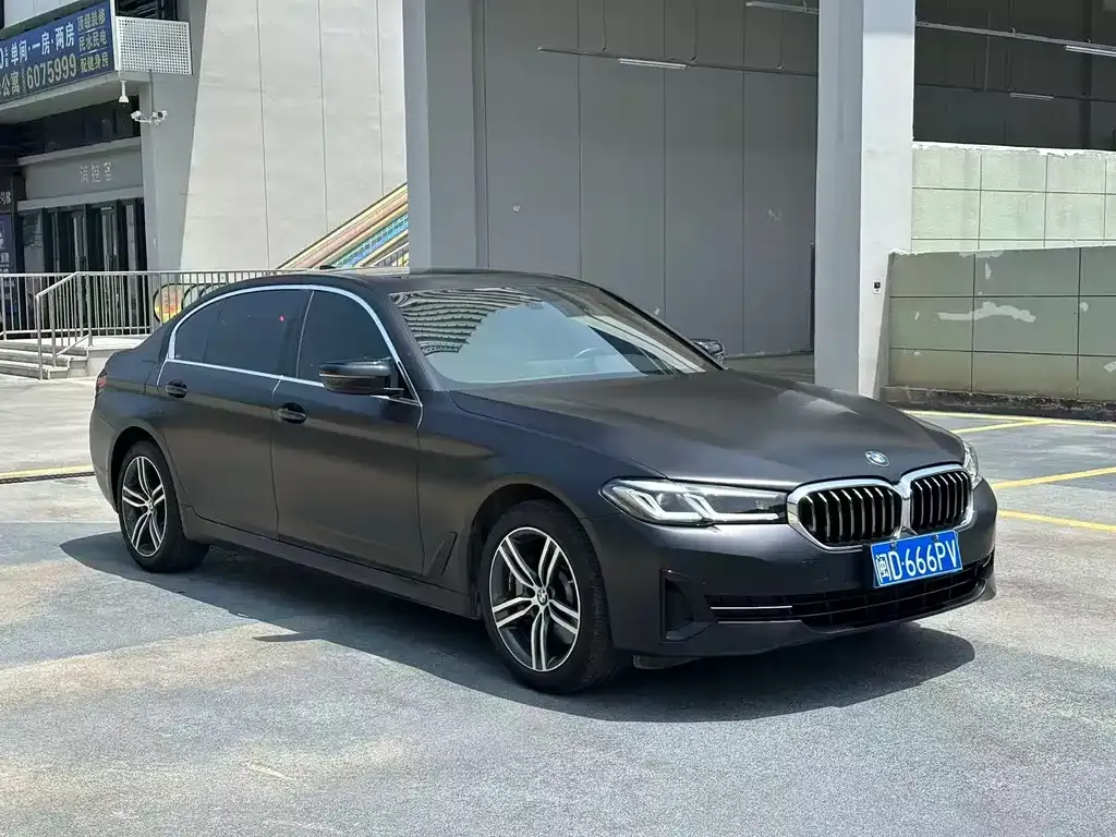 BMW 5 Series 2024 из CN, фото 3