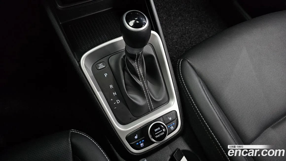 Hyundai Venue 2024 из KR, фото 10