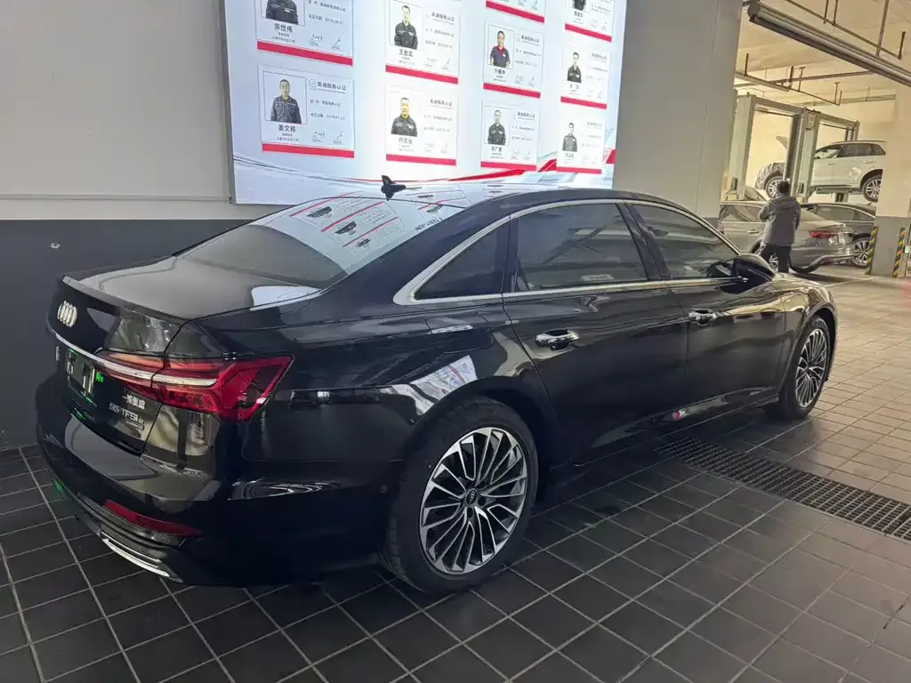 Audi A6L New Energy 2023 из CN, фото 6