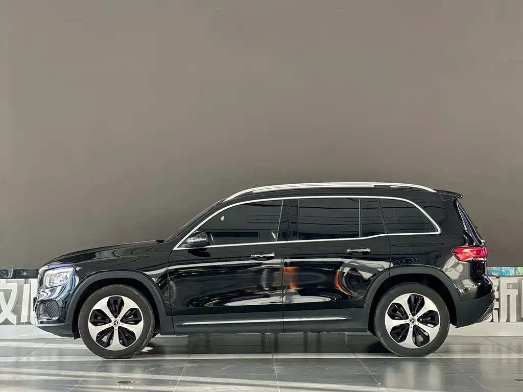 Mercedes-Benz GLB 2023 из CN, фото 8
