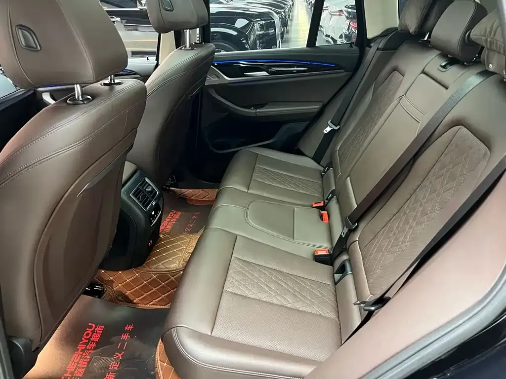 BMW X3 2022 из CN, фото 2
