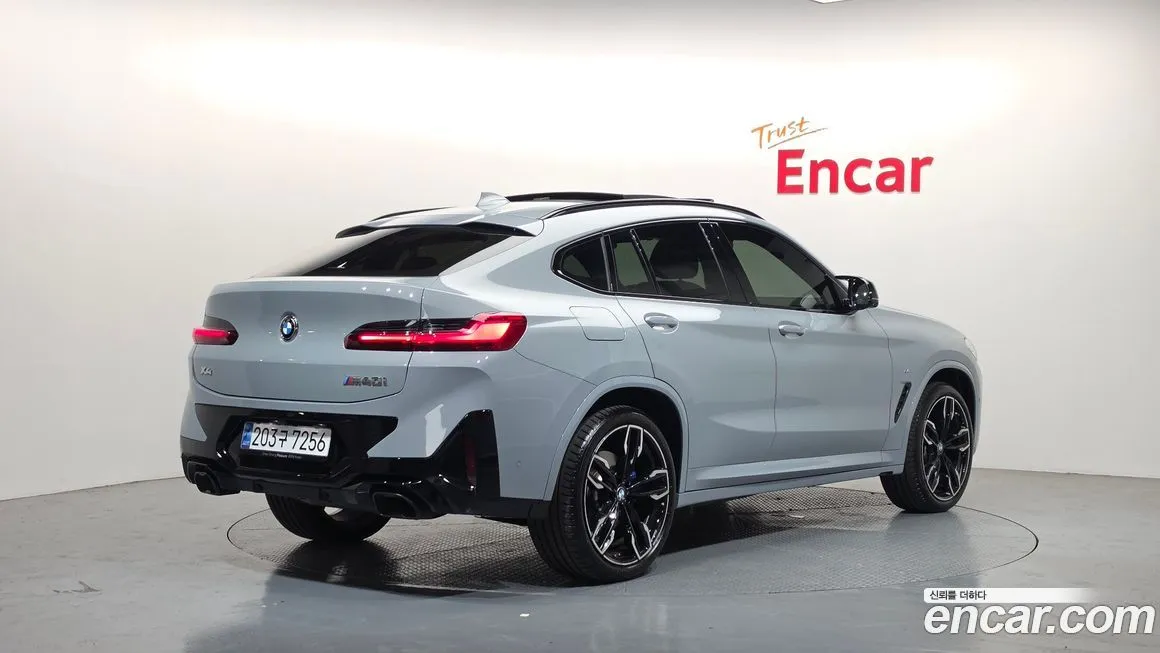 BMW X4 — фото 4