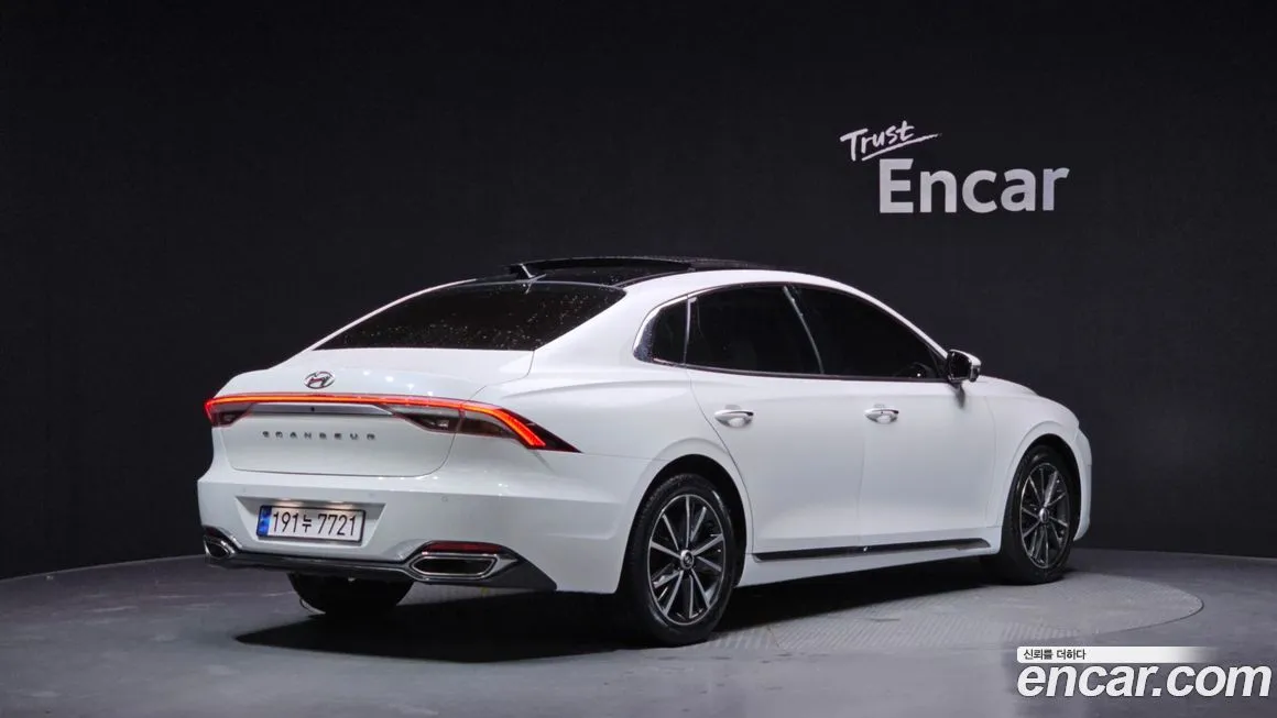 Hyundai Grandeur 2022 из KR, фото 2