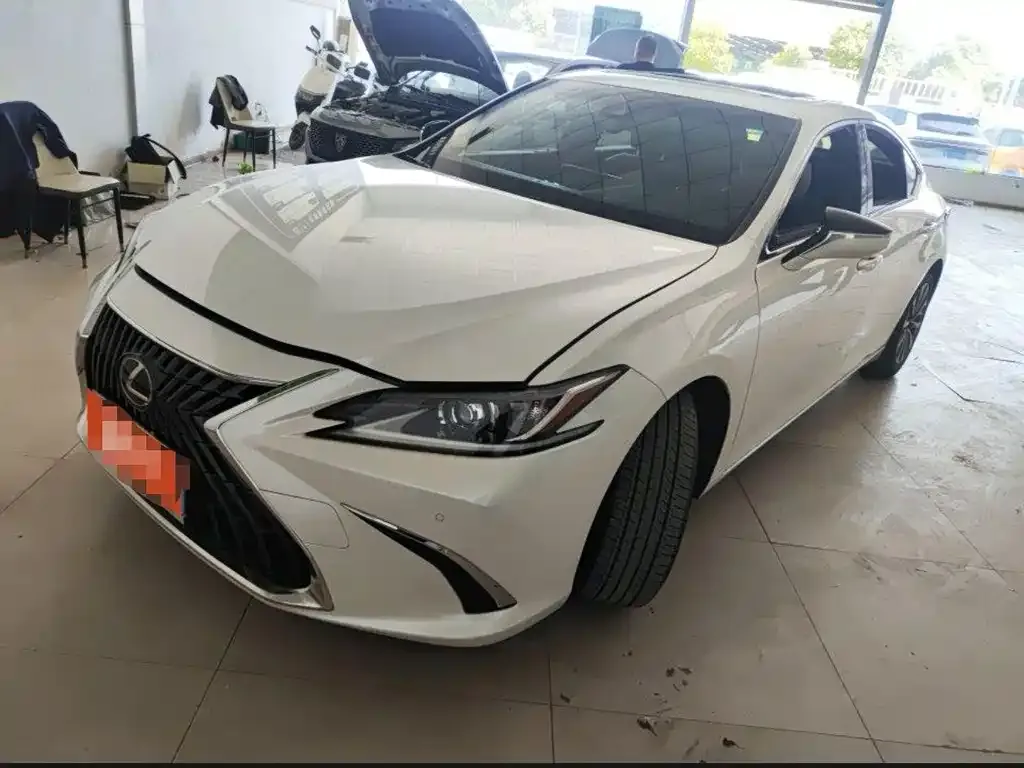 Lexus ES 2022 из CN, фото 1