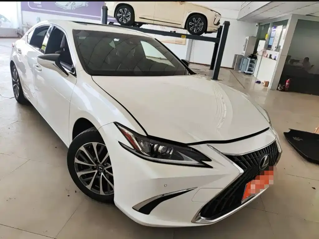 Lexus ES 2022 из CN, фото 9