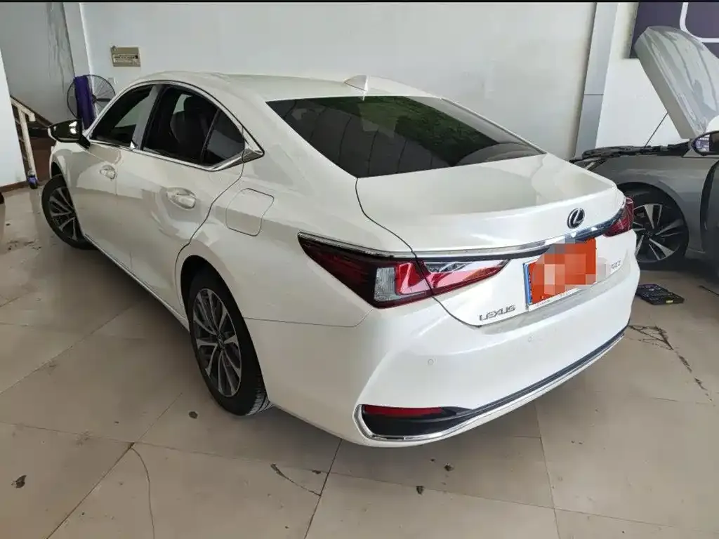 Lexus ES 2022 из CN, фото 4
