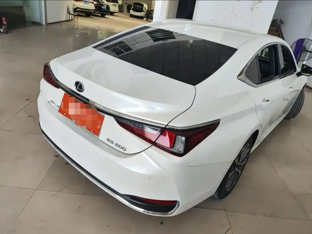 Lexus ES 2022 из CN, фото 2