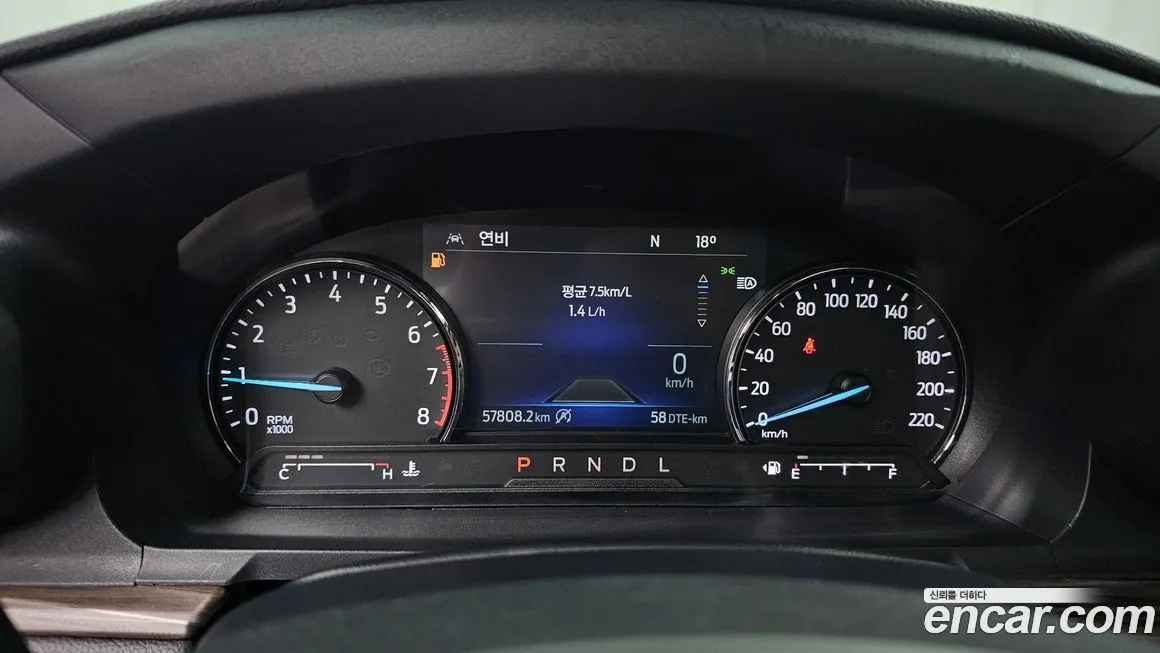 Ford Explorer 2021 из KR, фото 2
