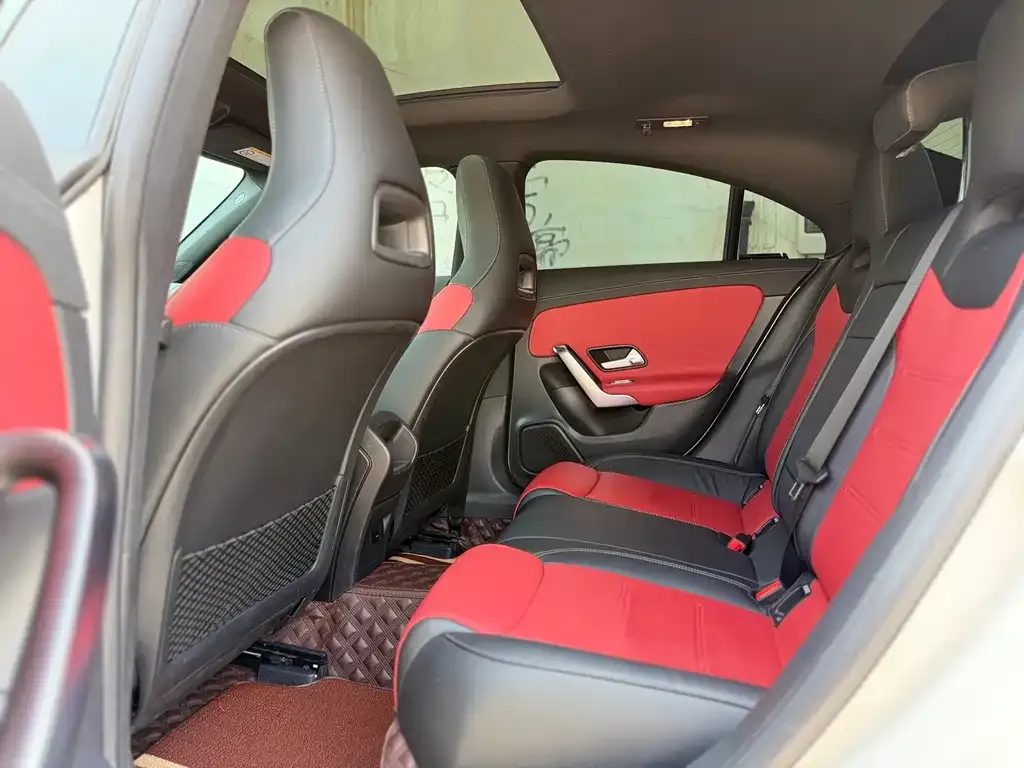 Mercedes-Benz CLA AMG — фото 7