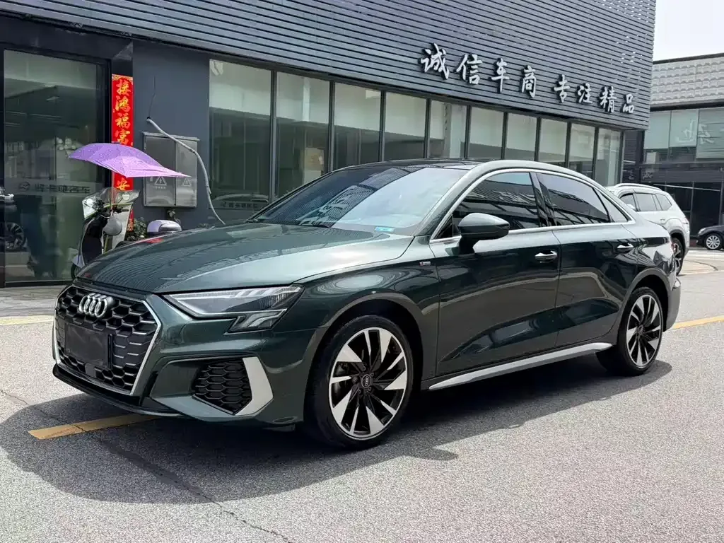 Audi A3 2023 из CN, фото 1