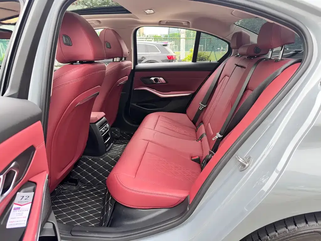 BMW 3 Series 2025 из CN, фото 2
