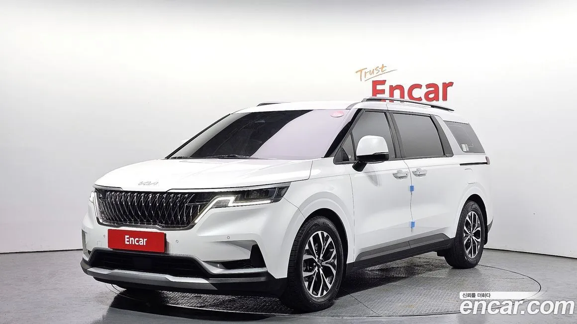 Kia Carnival 2023 из KR, фото 1