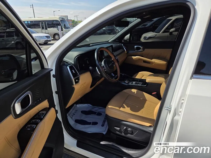 Kia Sorento — фото 10
