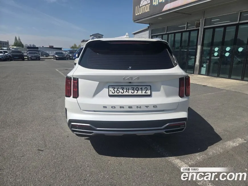Kia Sorento — фото 9