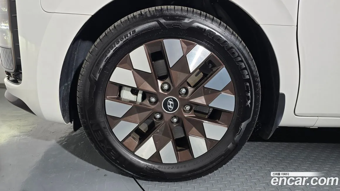 Hyundai Staria — фото 10
