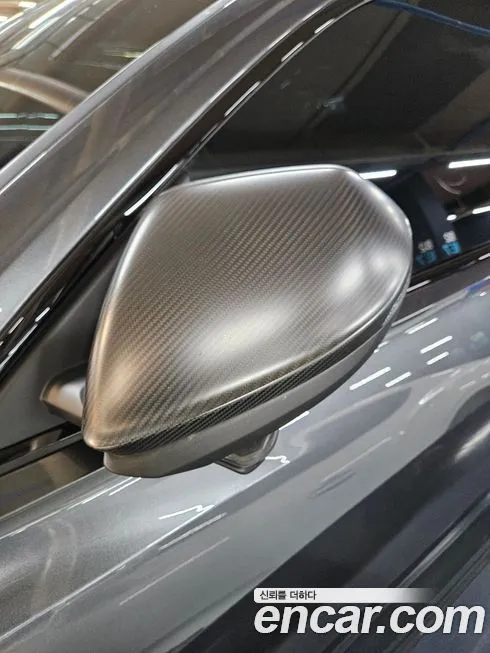 Audi RSQ8 2025 из KR, фото 3