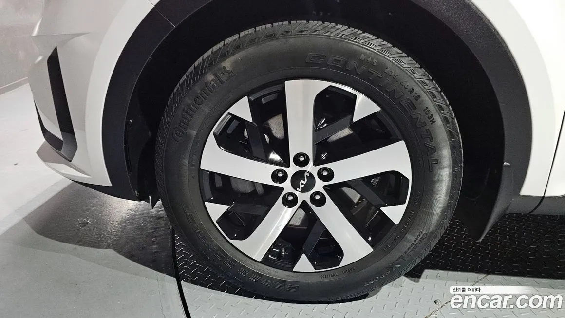 Kia Sorento — фото 7