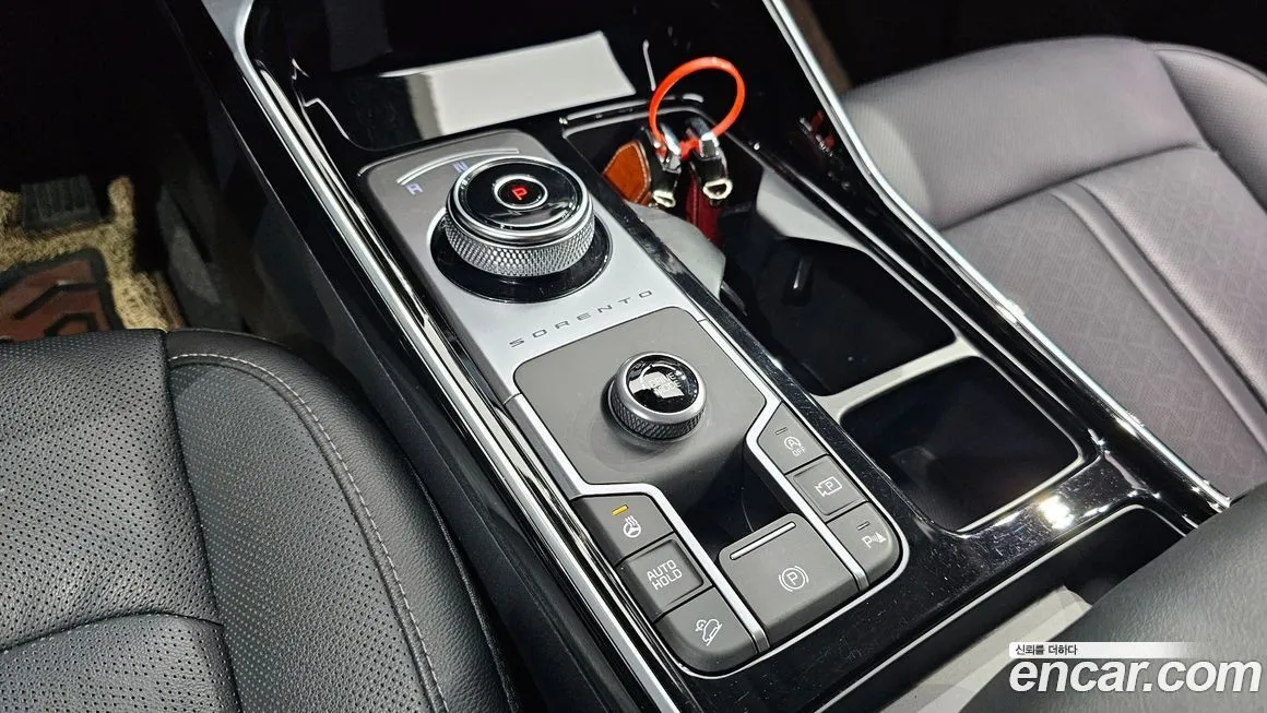 Kia Sorento — фото 10