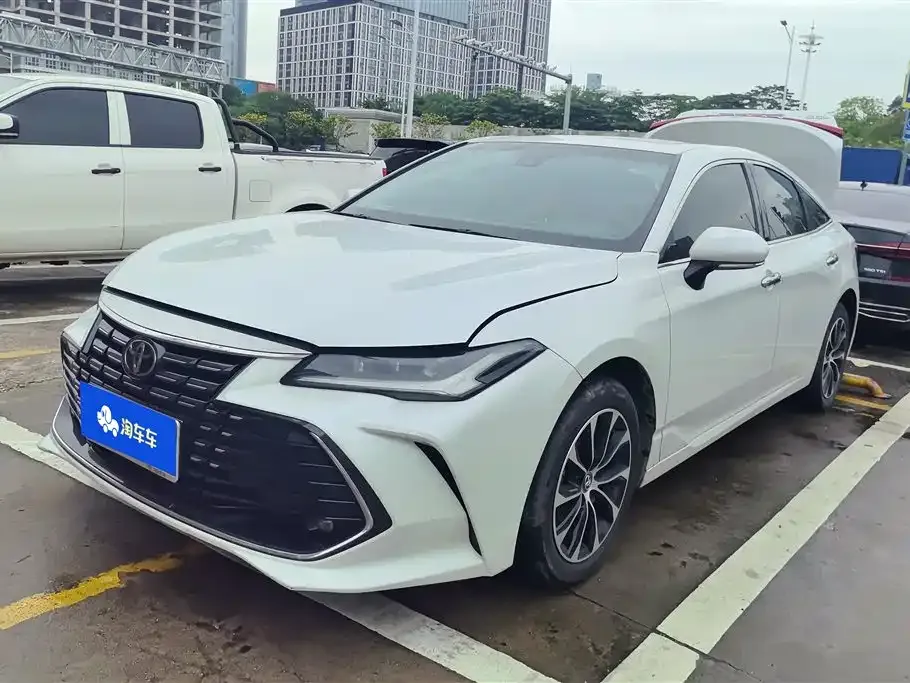Toyota Avalon 2022 из CN, фото 1