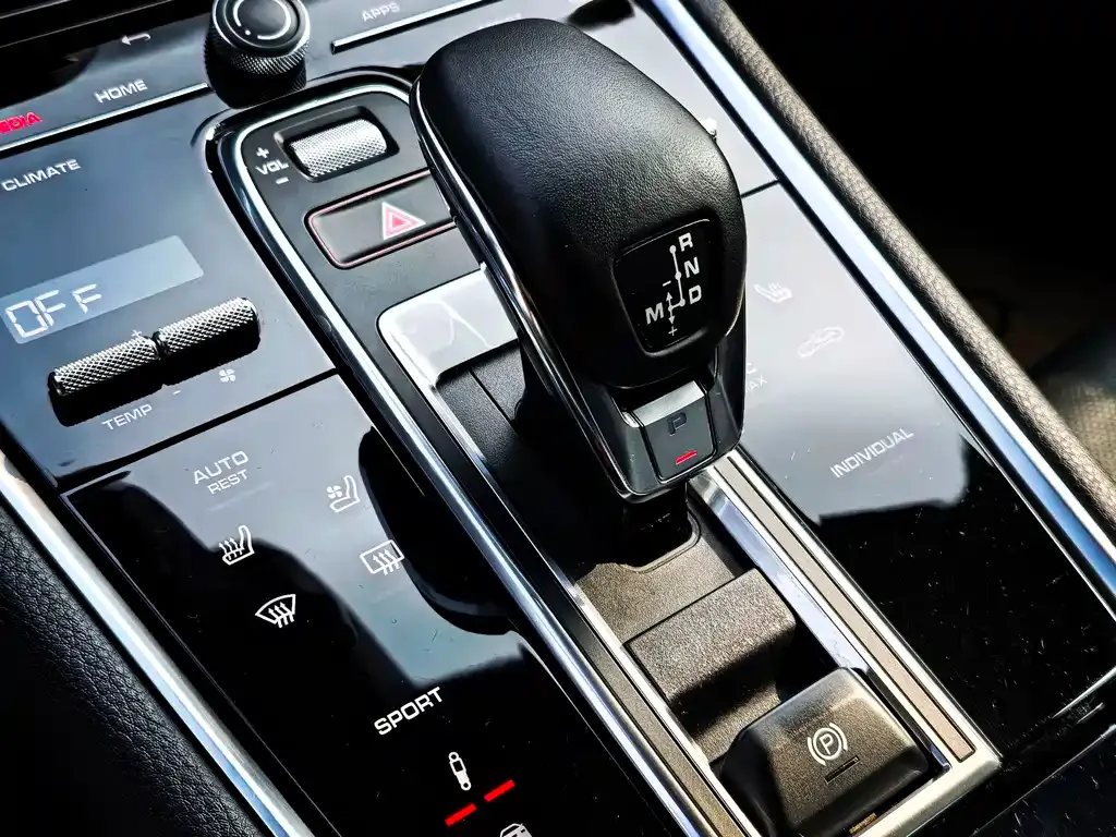 Porsche Panamera — фото 8