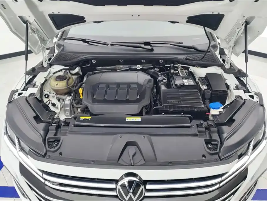 Volkswagen CC 2023 из CN, фото 10