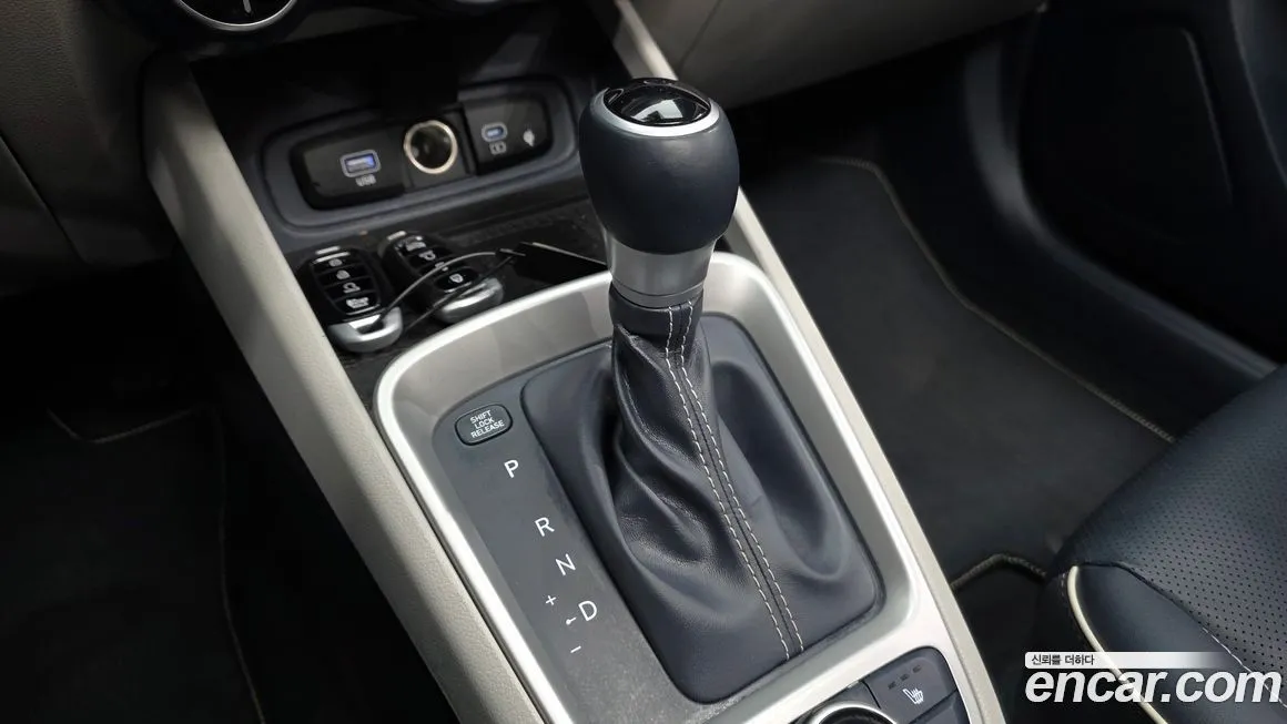 Hyundai Venue 2023 из KR, фото 3