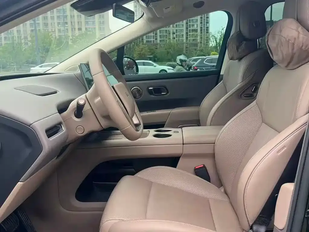 Li Auto i8 2025 из CN, фото 3
