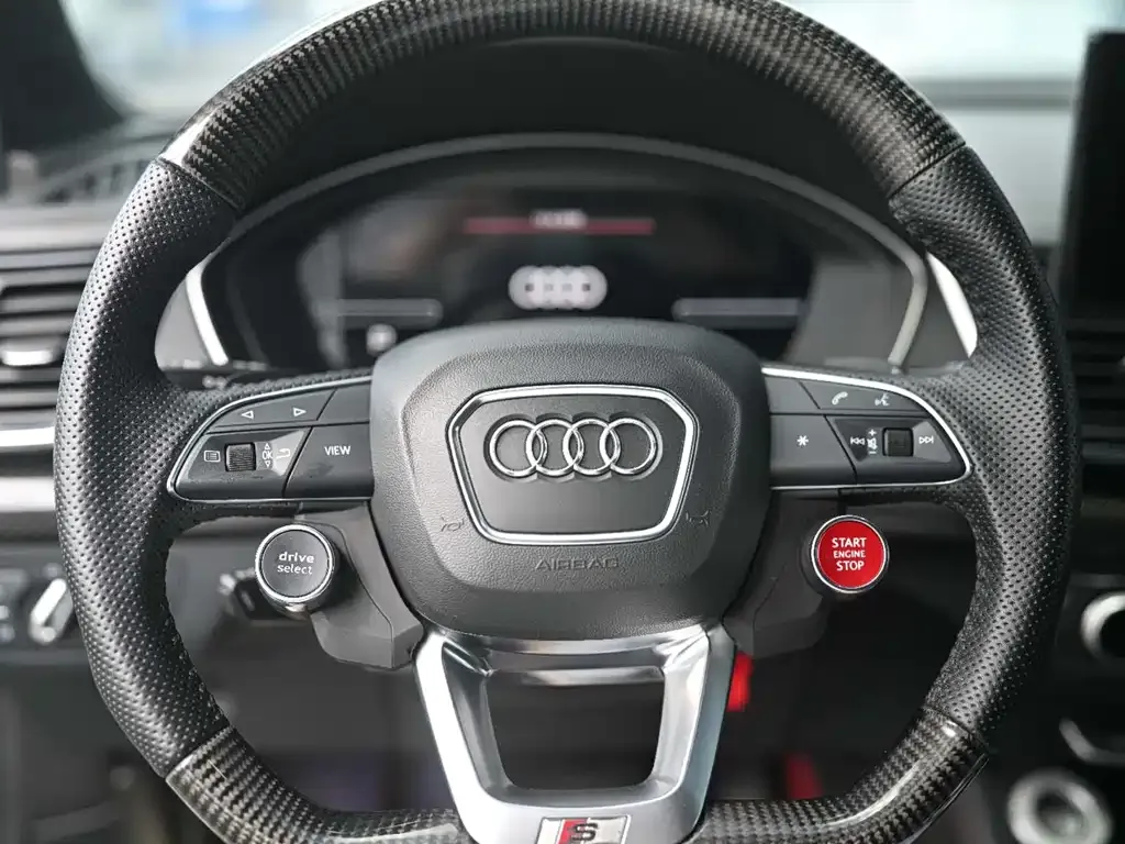 Audi Q5L Sportback 2022 из CN, фото 7