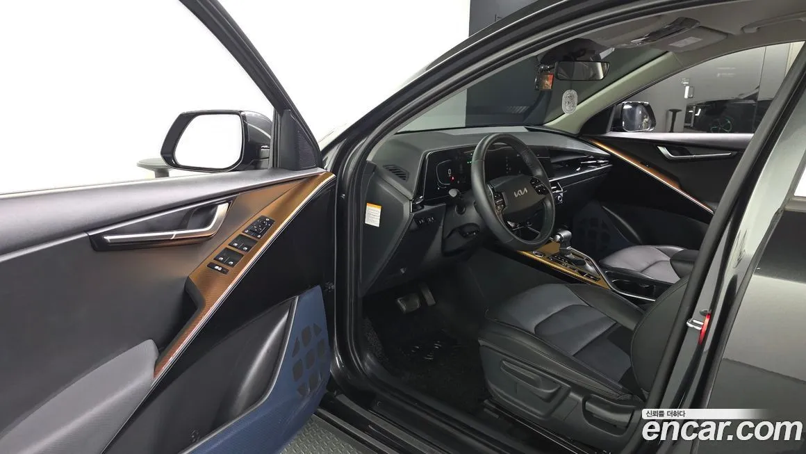 Kia Niro — фото 10
