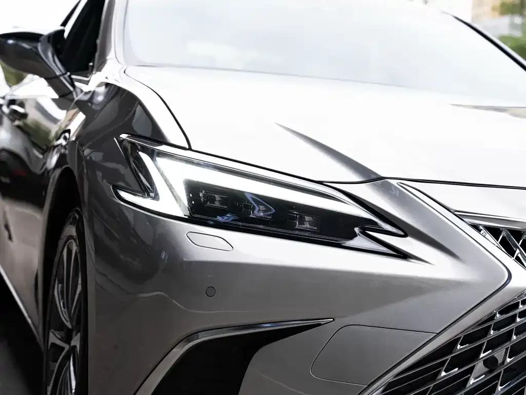 Lexus ES 2025 из CN, фото 3