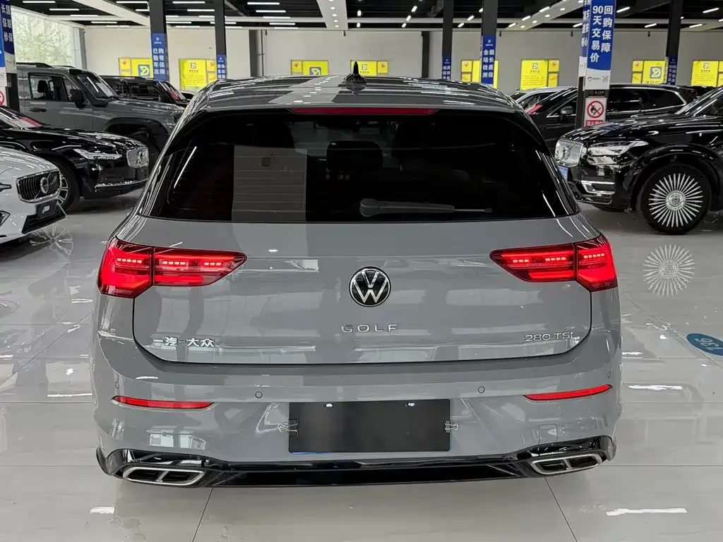 Volkswagen Golf 2022 из CN, фото 3