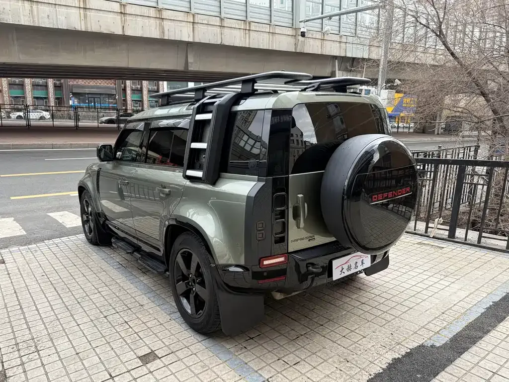 Land Rover Defender — фото 9