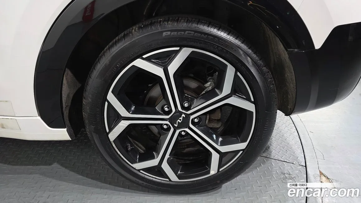 Kia Niro — фото 10
