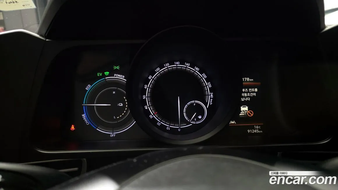 Hyundai AVANTE 2022 из KR, фото 2