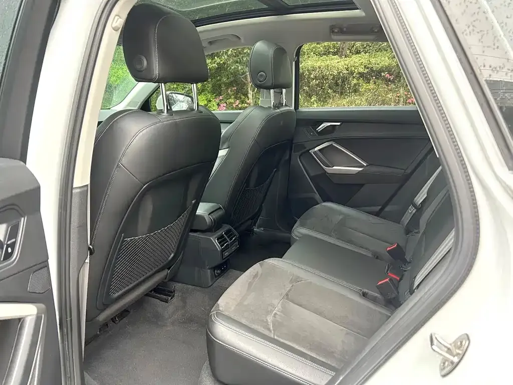 Audi Q3 2021 из CN, фото 4