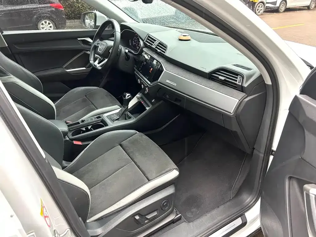 Audi Q3 2021 из CN, фото 2
