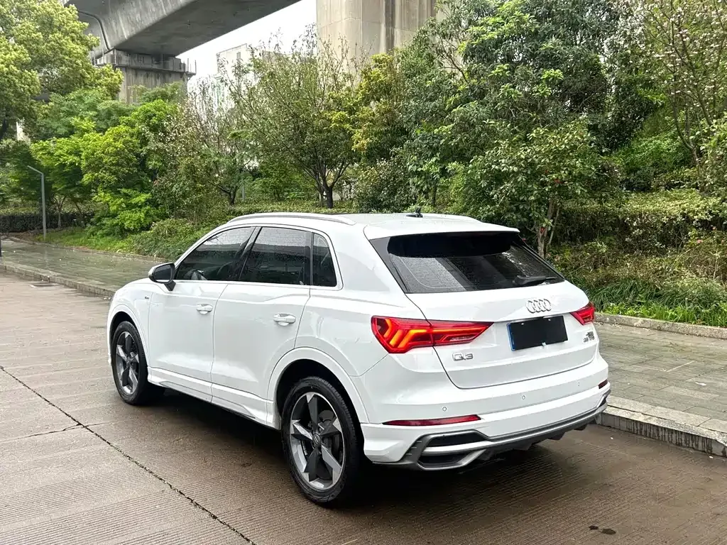 Audi Q3 2021 из CN, фото 9