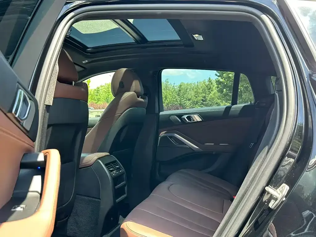 BMW X6 2021 из CN, фото 2