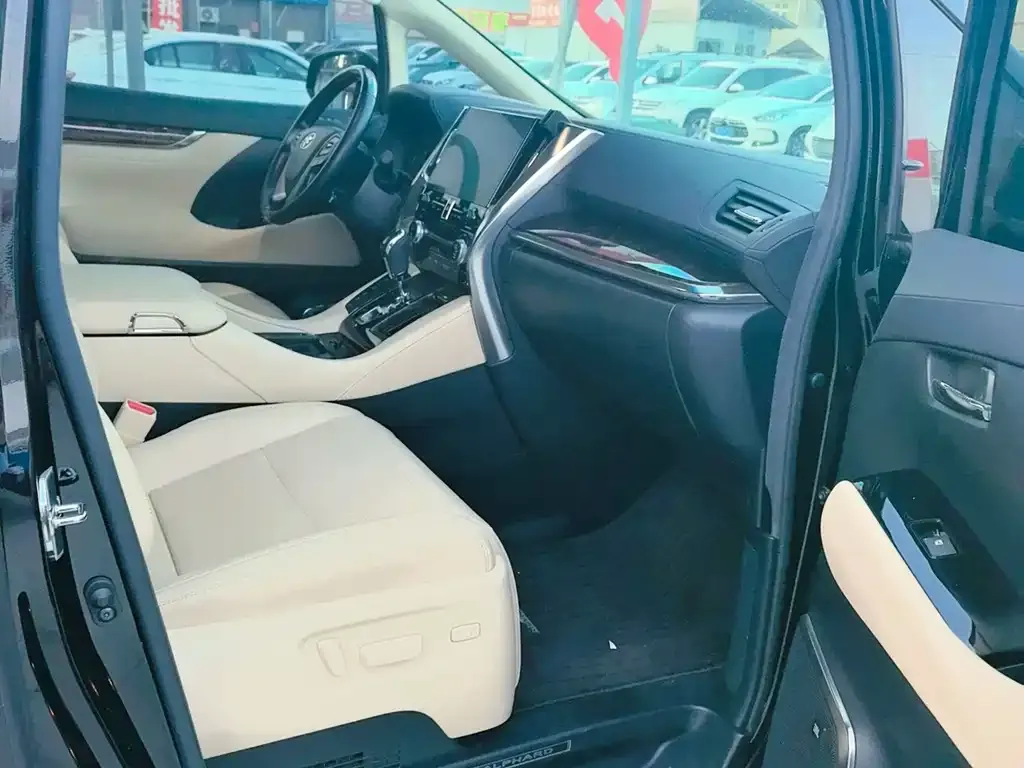 Toyota Alphard 2021 из CN, фото 7