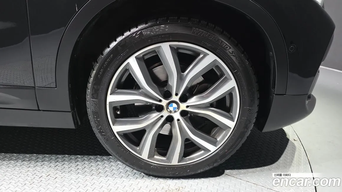BMW X2 (F39) — фото 9