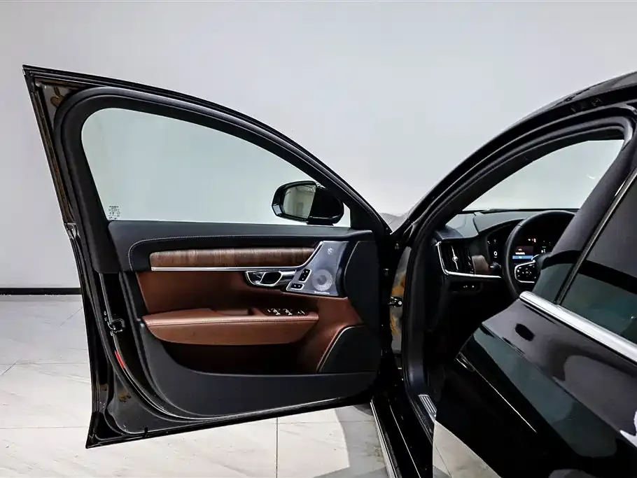 Volvo S90 PHEV — фото 5