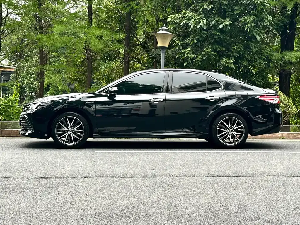 Toyota Camry 2022 из CN, фото 9